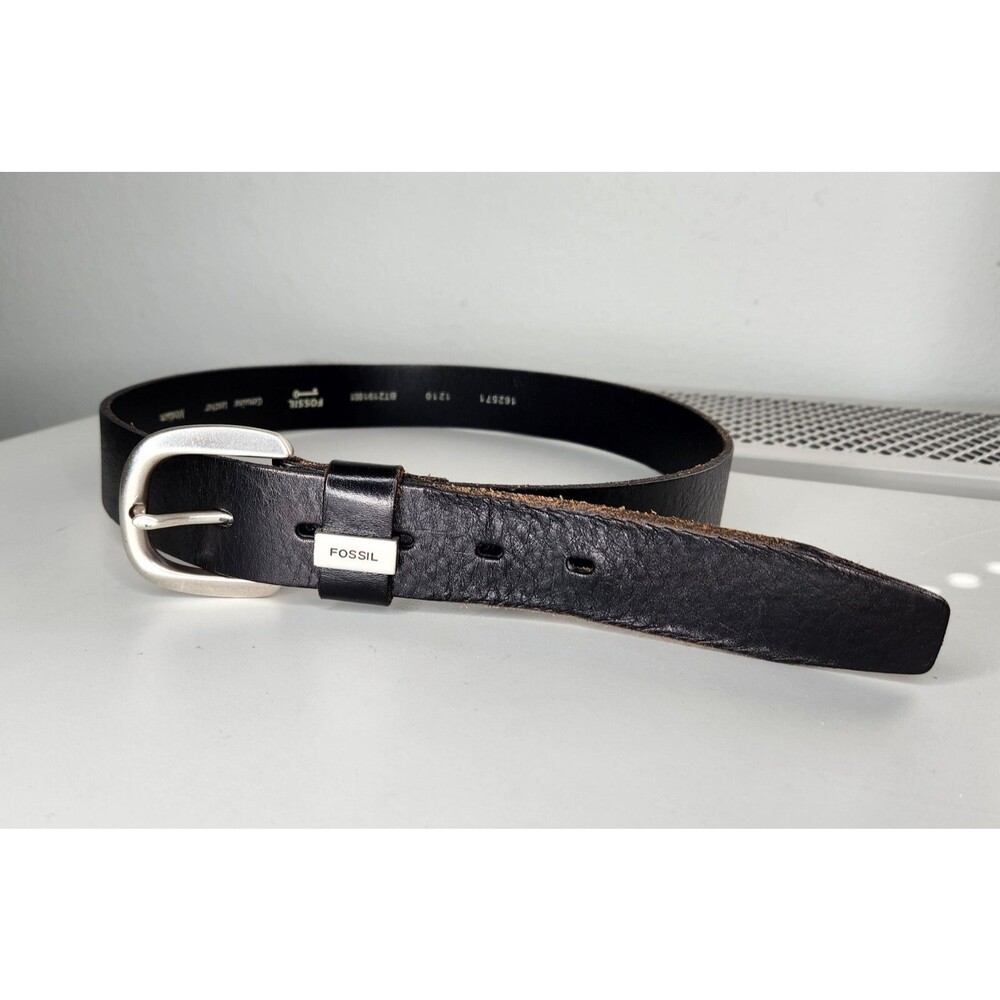 FOSSIL Solid Black Genuine Leather Silver Buckle Belt Size Medium BT2191001